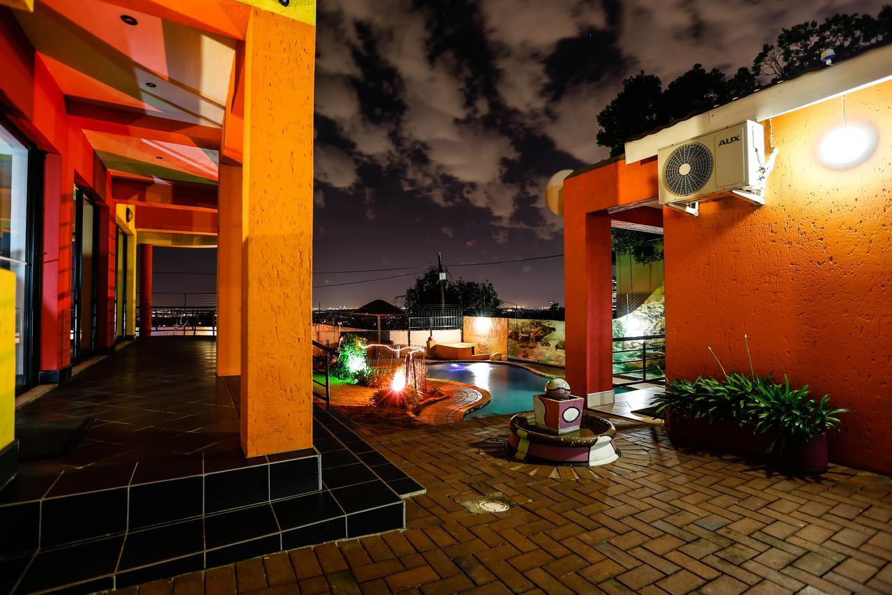แกรนด์ วิว เบด แอนด์ เบรคฟาสต์ Bed & Breakfast โจฮันเนสเบิร์ก ภายนอก รูปภาพ
